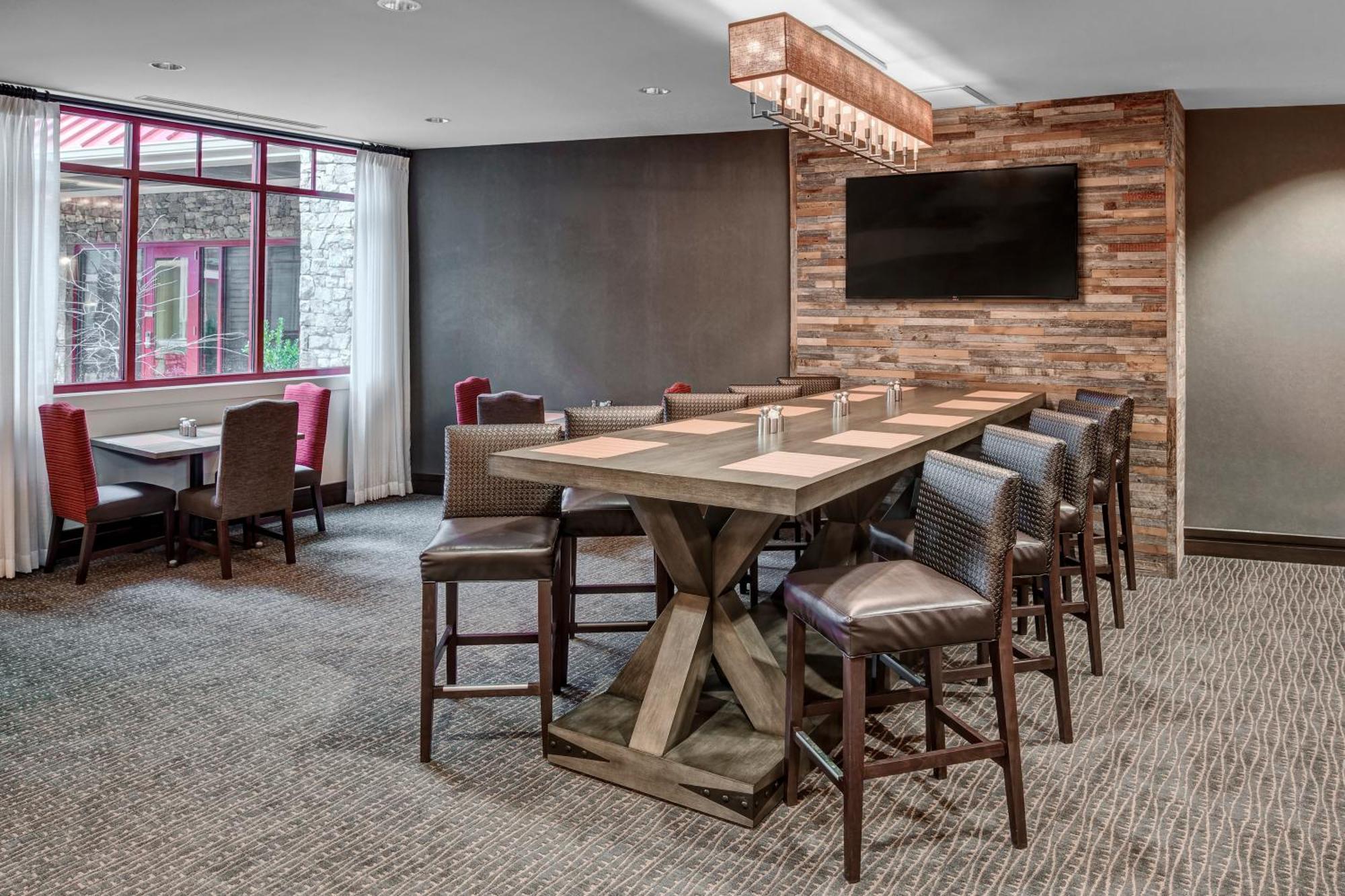 Black Fox Lodge Pigeon Forge, Tapestry Collection By Hilton Экстерьер фото