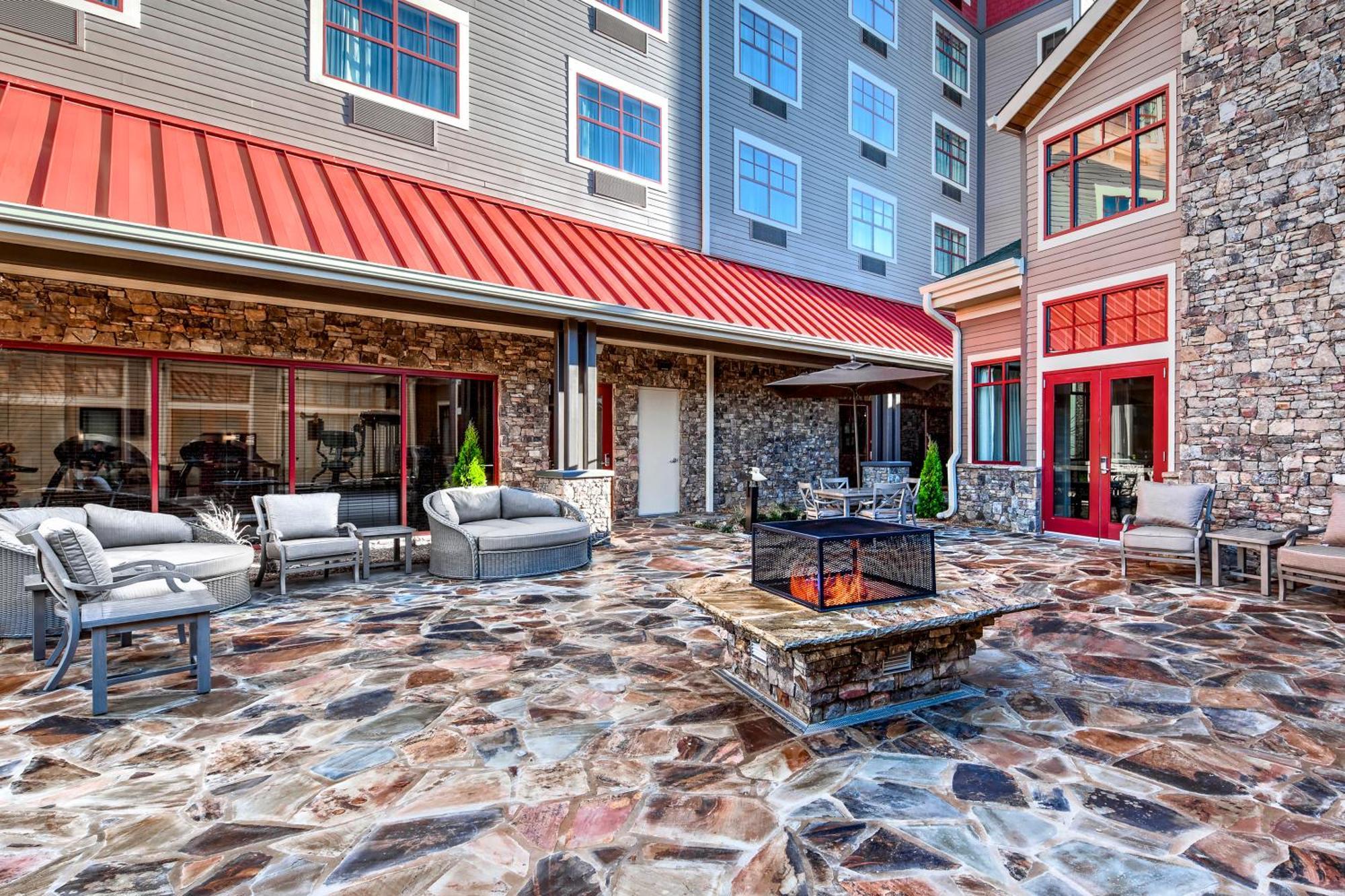 Black Fox Lodge Pigeon Forge, Tapestry Collection By Hilton Экстерьер фото